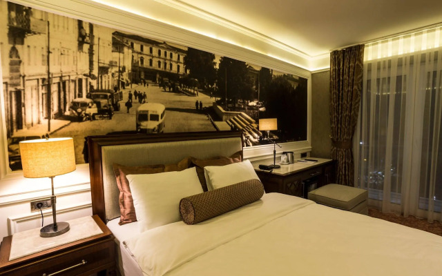 Mell Hotel