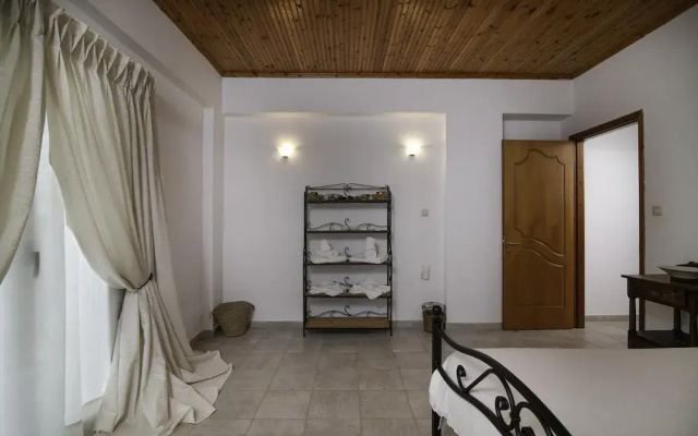 Villa John Dimeon With Private Pool
