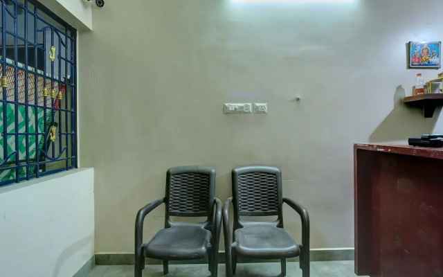 Oyo 27946 Sandhanam As Abode