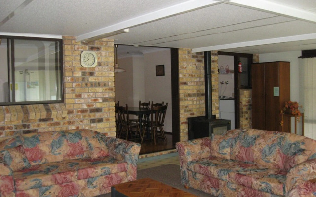 Government Rd 108 - Shoal Bay