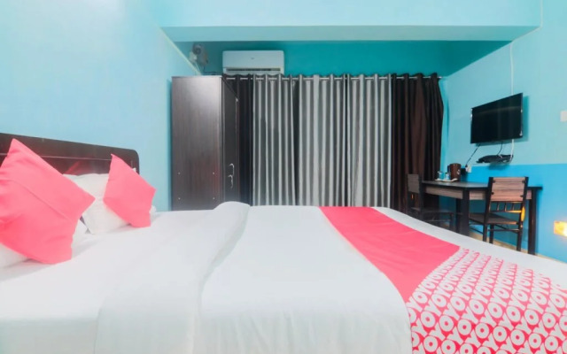 Oyo 24478 Mid City Guest House