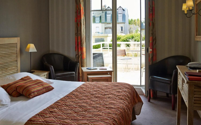 Hotel Almoria