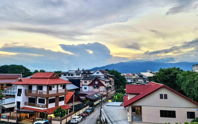 Bed and Terrace Guesthouse Chiang Mai