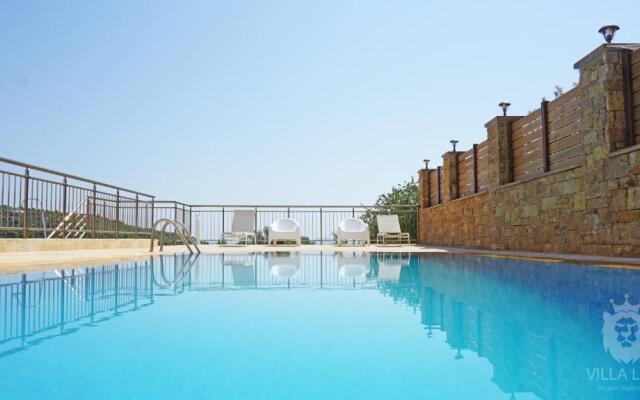 Villa Lion