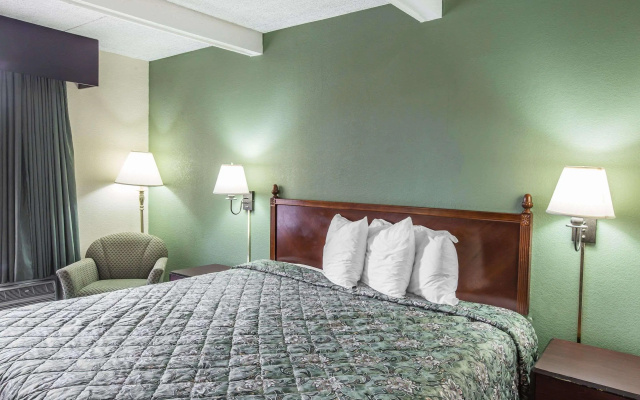 Rodeway Inn Laurens