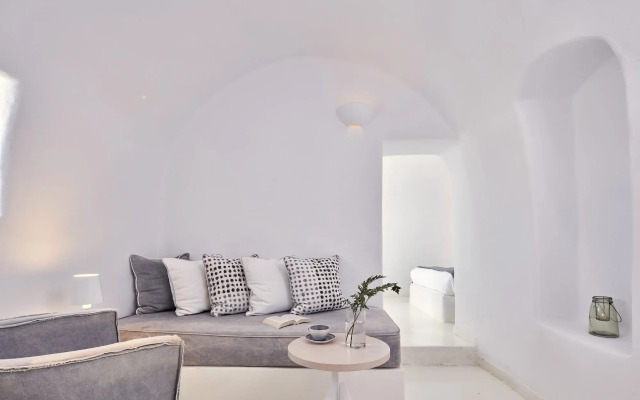 Cliff Side Suites
