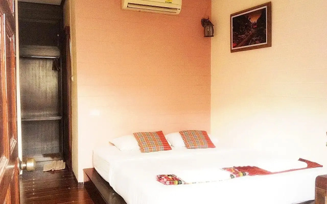 Thanicha Resort Amphawa