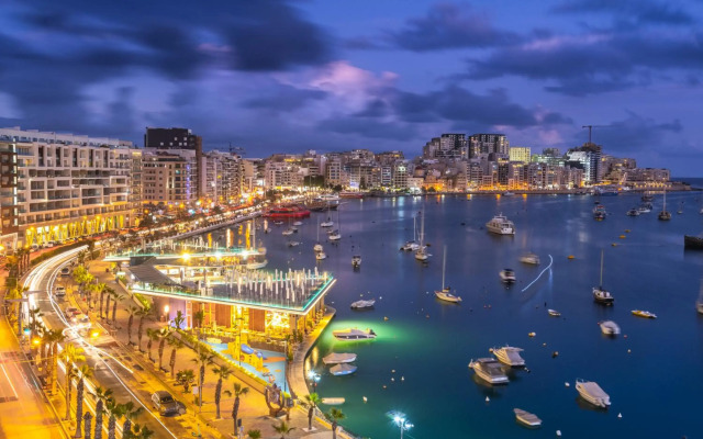 LA88 Bayview Apartment I