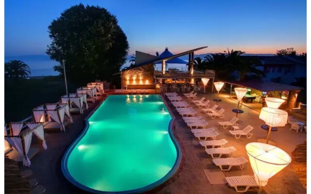 Island Beach Resort - Adults Only