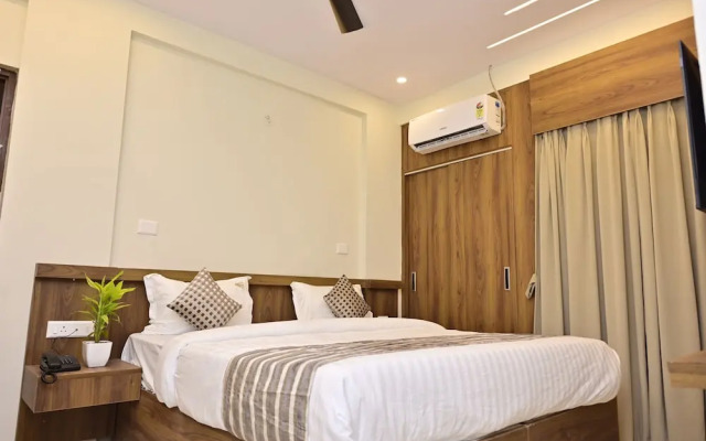 Hotel Noble Nook 100 ft. Road Indiranagar