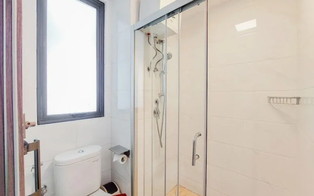 Scenic And Restful 2Br Sky House Bsd Apartment