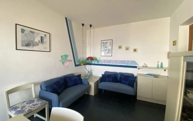 Three-room Apartment Sleeps 5 IN THE Conchiglia-rif Conchiglia