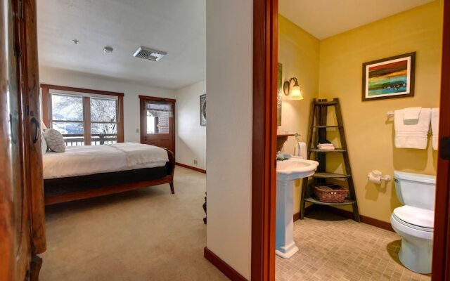 Casia Lodge and Ranch