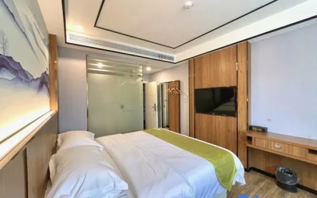 Shell Hotel (Longnan Longxiang International Lingxiuyuan Branch)