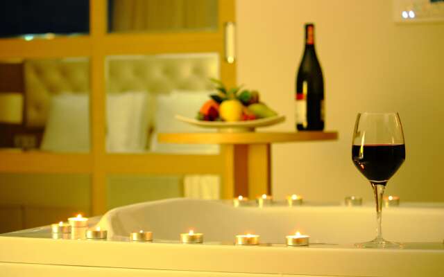 Dragut Point North Hotel