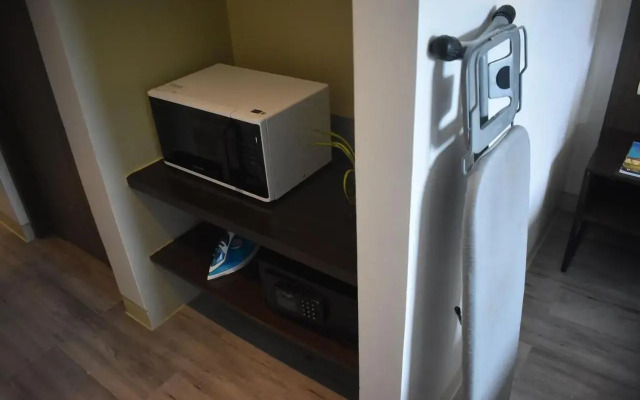 Stay Near Private Beach in Boracay