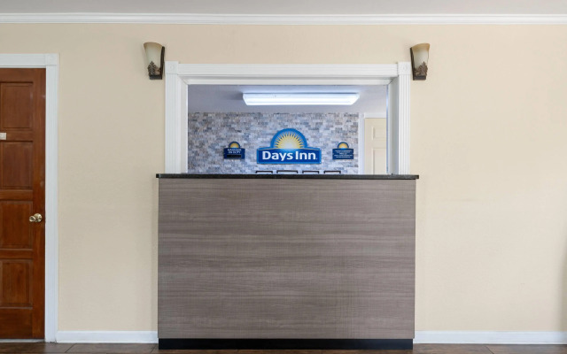 Days Inn by Wyndham Canton