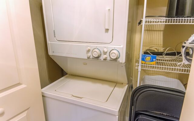 Yacht Club 7536 by Vtrips