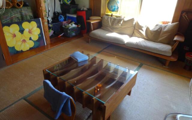 Hotel Hibiscus - Hostel