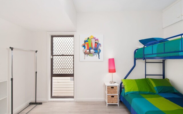 Sandy Point Road, 8, Sandy Bottoms