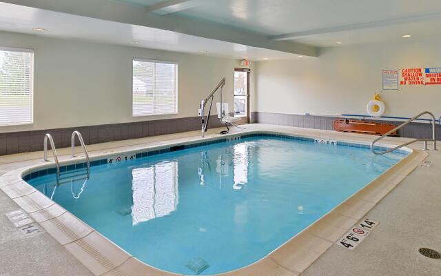 Holiday Inn Express Hotel & Suites Greenville by IHG