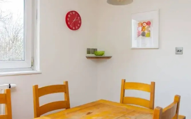 Spacious Central 3 Bedroom Apartment in Old Street