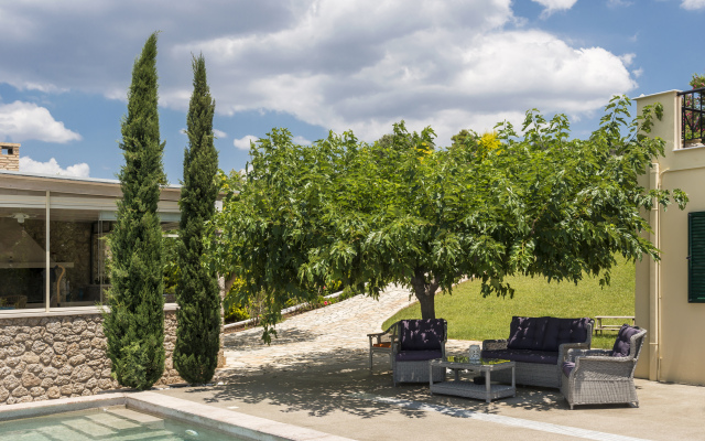 Porto Cheli Studio - Poolside Lux Getaway