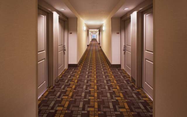 AmericInn by Wyndham Fairfield