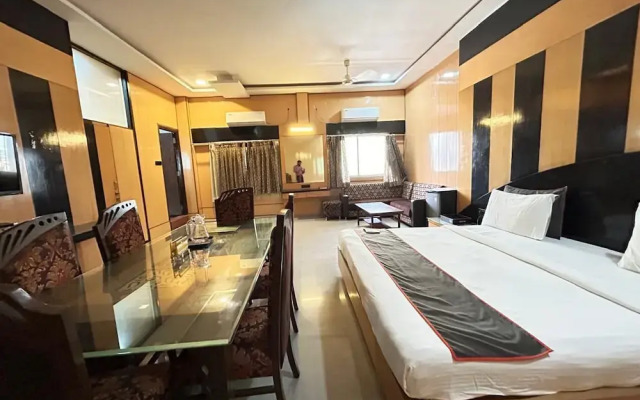 Hotel Rahul Palace by OYO Rooms