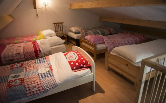 B&B Logeren bij van Heeren