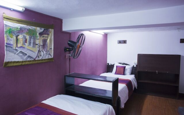 NQ Vintage House