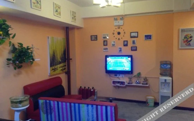 Zhumengzhe Capsule Hostel