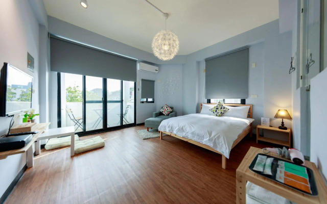SR Life House