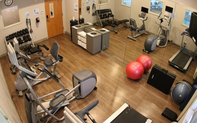 Holiday Inn Express & Suites Cheney by IHG