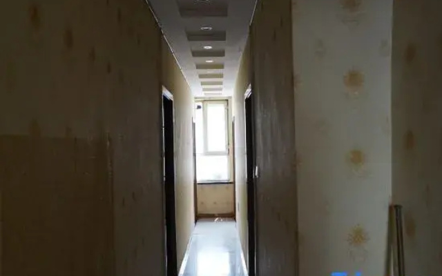 Shuangxin Hotel (Miguli Commercial Center, Midong District, Urumqi)