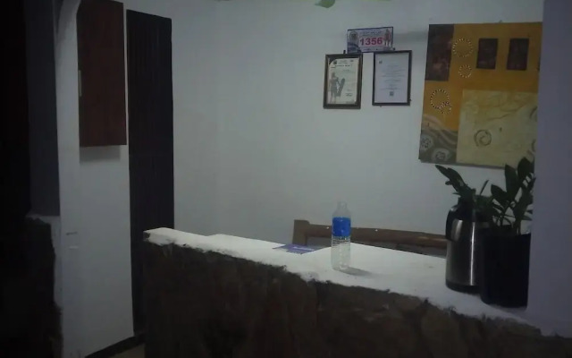 Max Travellers Inn
