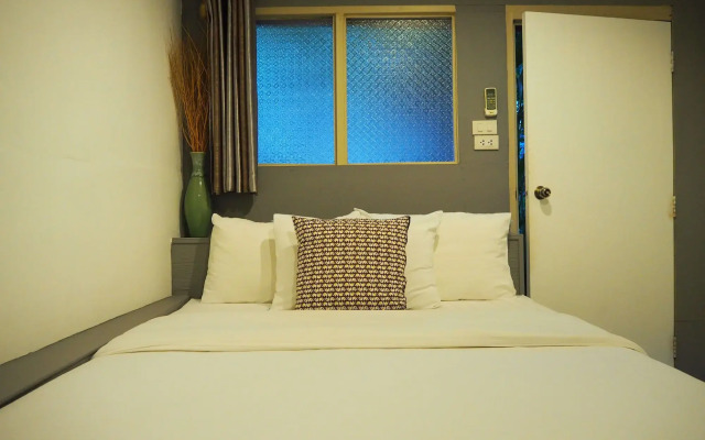 Stay With Me Guesthouse