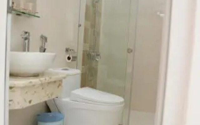 Caroline Beach Vung Tau