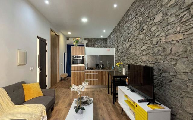 City Center Luxurious Studio Techas Place