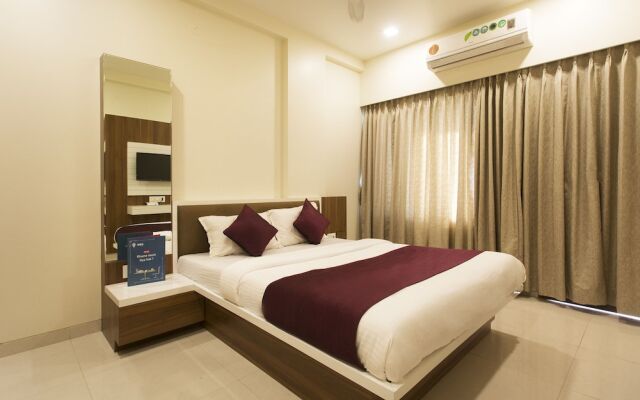 OYO 10355 Hotel SK Regency
