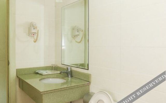 Ru Sun Moon Room