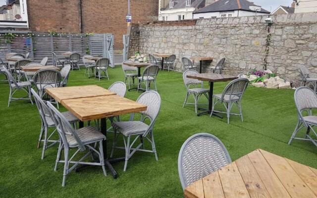 The Jubilee Hotel West- with Spa Facilities