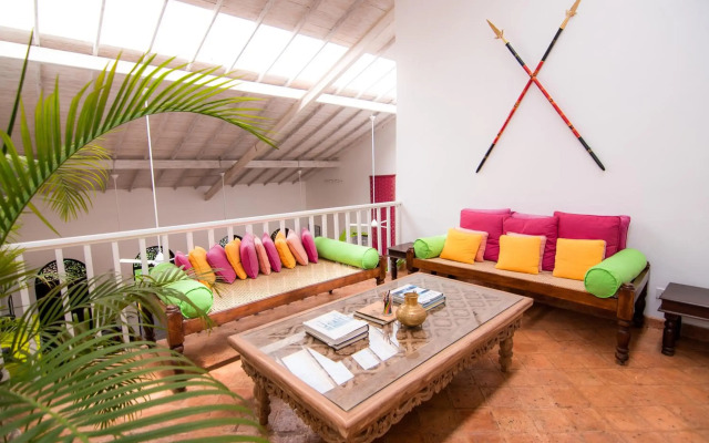 Mango House
