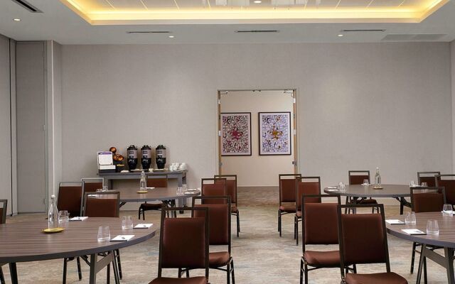 Hilton Garden Inn Grapevine at Silverlake Crossing