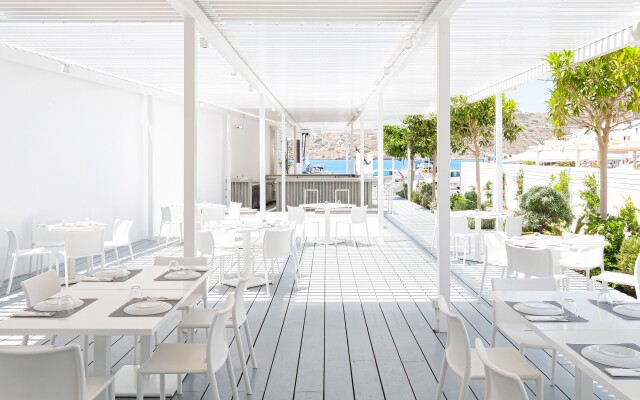 Relux Ios Hotel