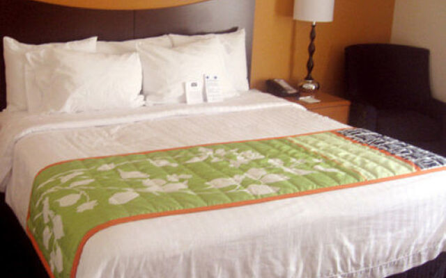 Fairfield Inn & Suites Carlisle