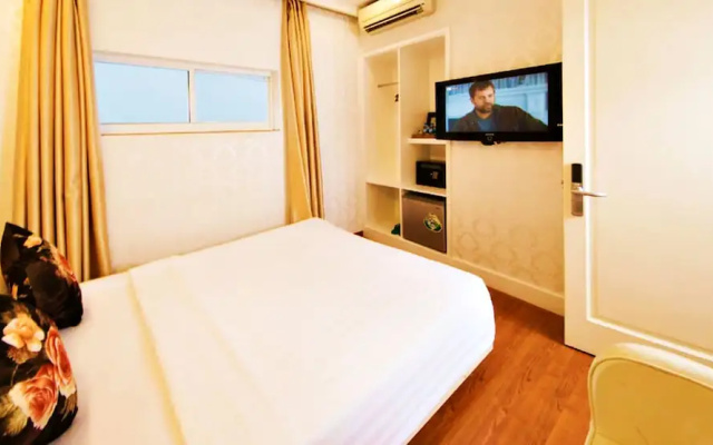HANZ Gold Hotel