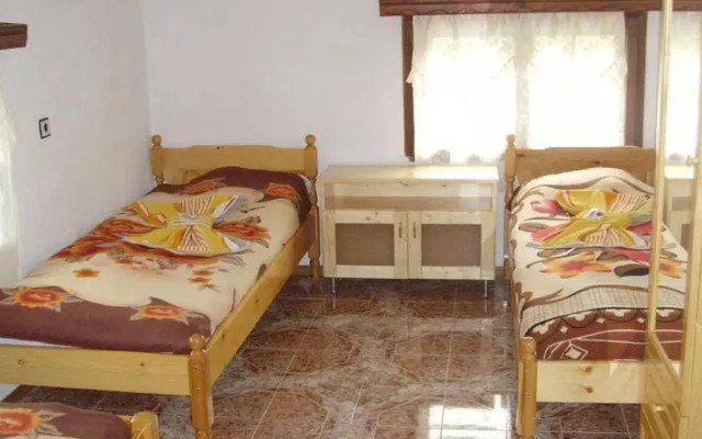 Kuma Lissa Guest House