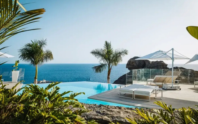 Grand Horizon Luxury Boutique Apartments