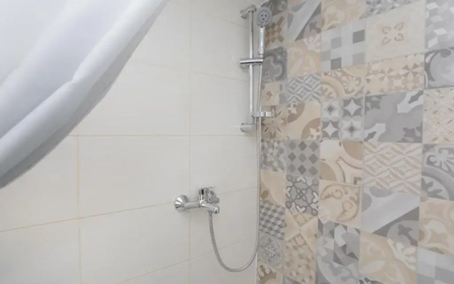 Aurum Apartment
